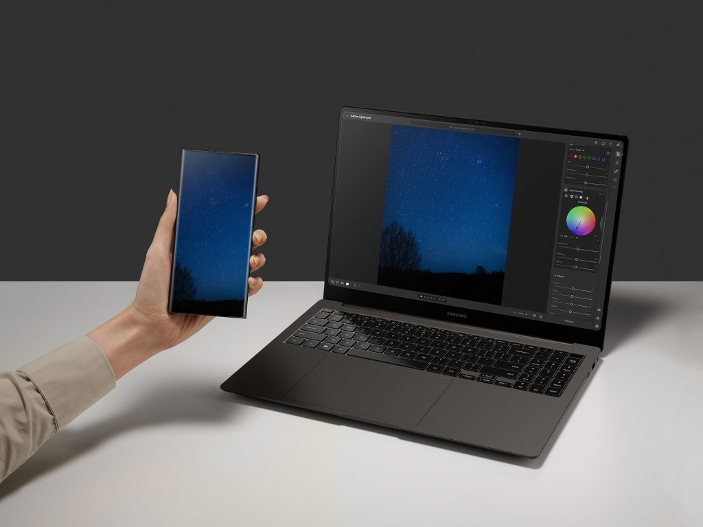 Galaxy Book3 Ultra Terbaru: <strong>Pengalaman Ekosistem Samsung Galaxy Tiada Tara dengan Performa yang Powerful</strong> 2 Galaxy Book3 Ultra Terbaru: <strong>Pengalaman Ekosistem Samsung Galaxy Tiada Tara dengan Performa yang Powerful</strong> 2