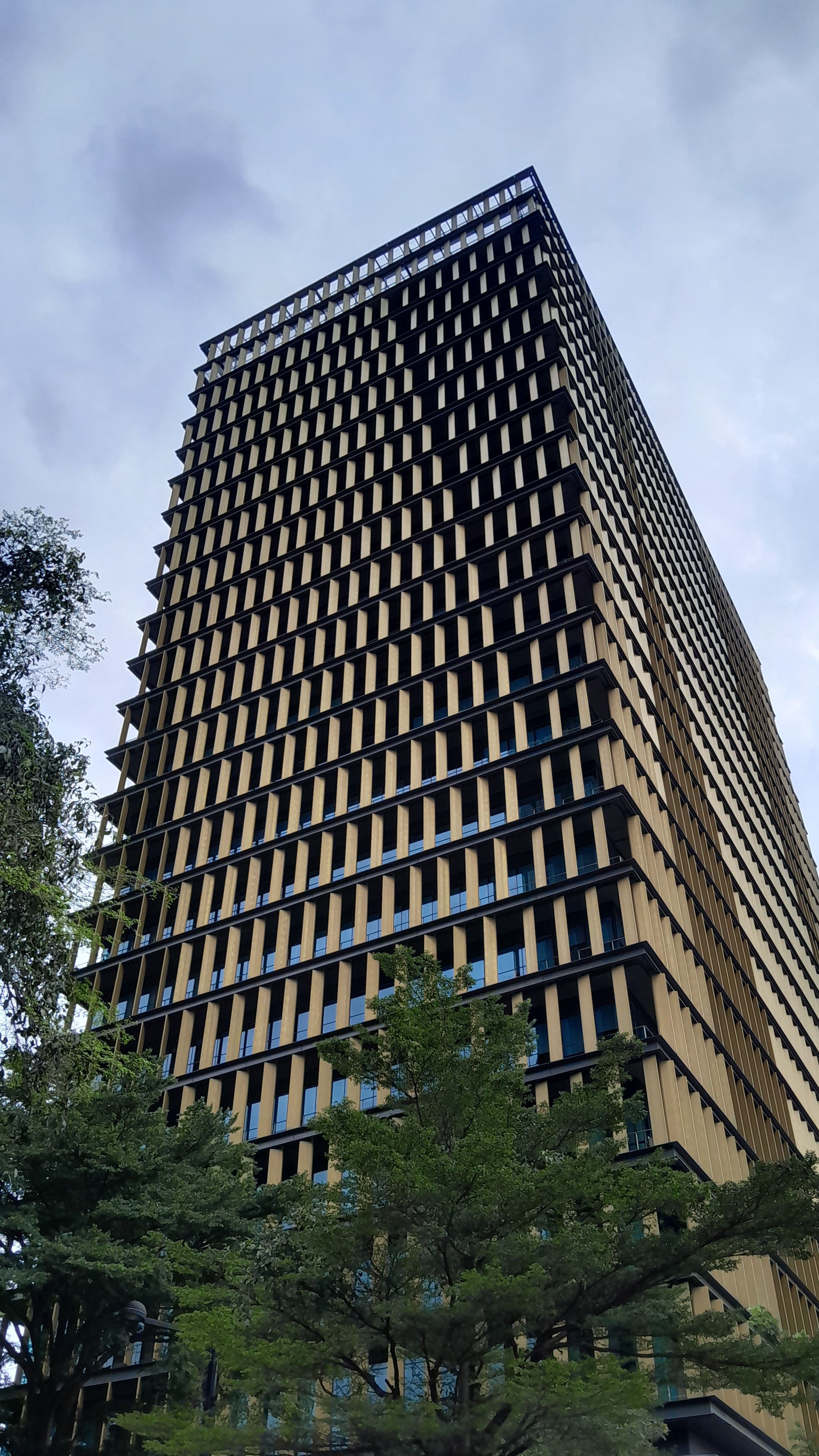 Ingin Punya Tambahan THR? Begini Cara Maksimalkan Hape Dua Jutaan 4