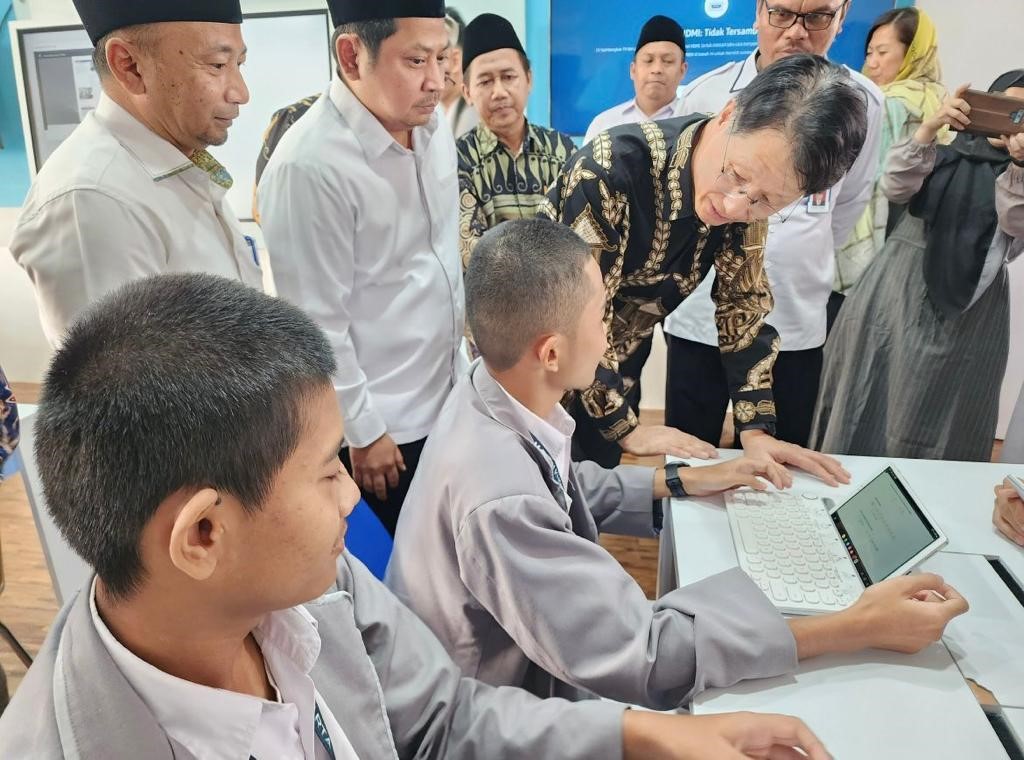 Kerjasama Samsung dan Kementerian Agama, Upaya Tingkatkan Mutu Pendidikan Madrasah 3 Kerjasama Samsung dan Kementerian Agama, Upaya Tingkatkan Mutu Pendidikan Madrasah 3