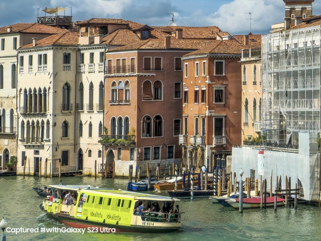 Suka Traveling ke Tempat Bersejarah? Ini 3 Cara Punya Foto Arsitektur yang Lebih Epic Pakai Smartphone 8