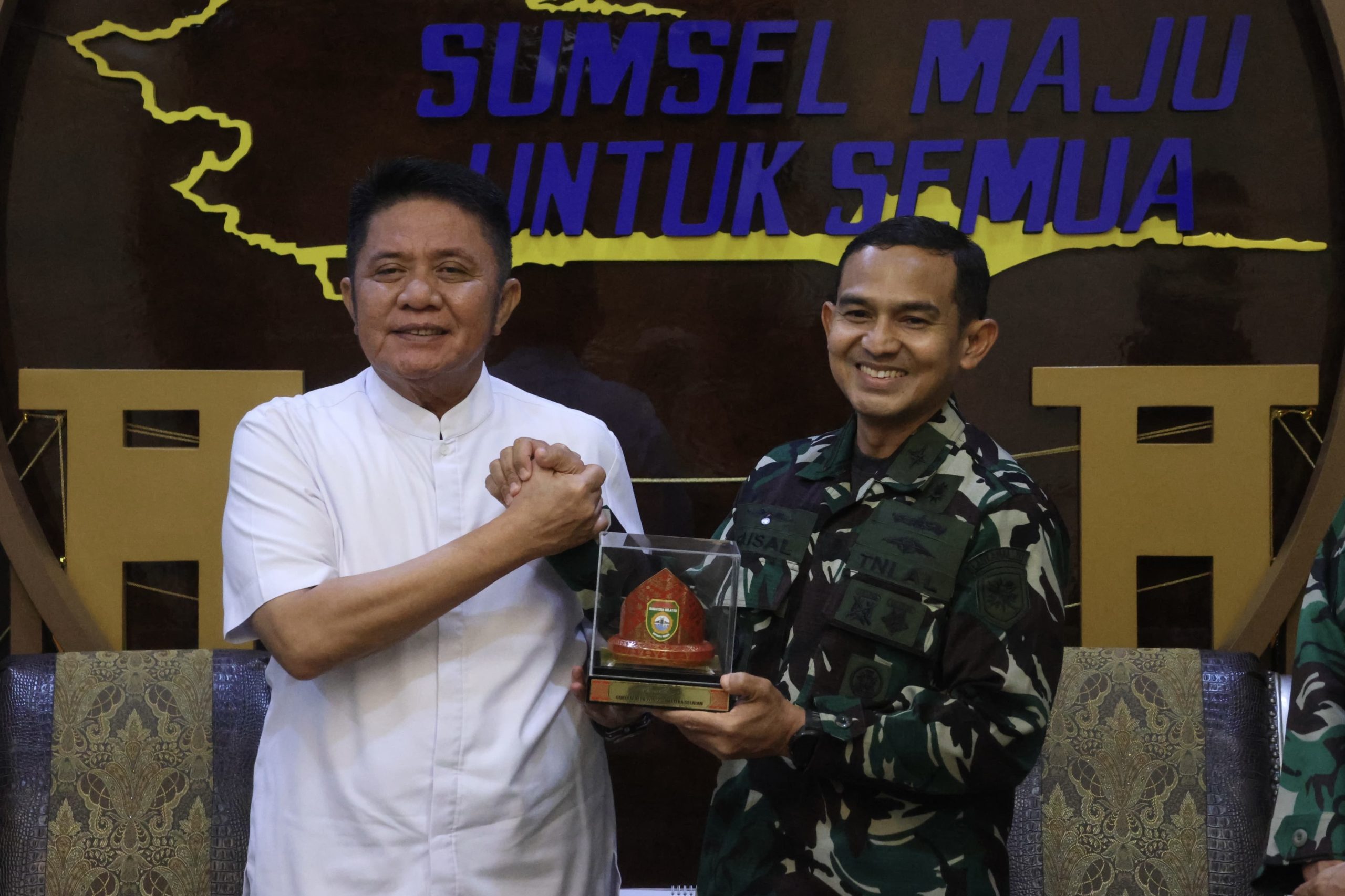 Gubernur HD Terima Kunjungan Danlanal Palembang, Bahas Persiapan Pemindahan Pelabuhan Boom Baru ke Tanjung Carat